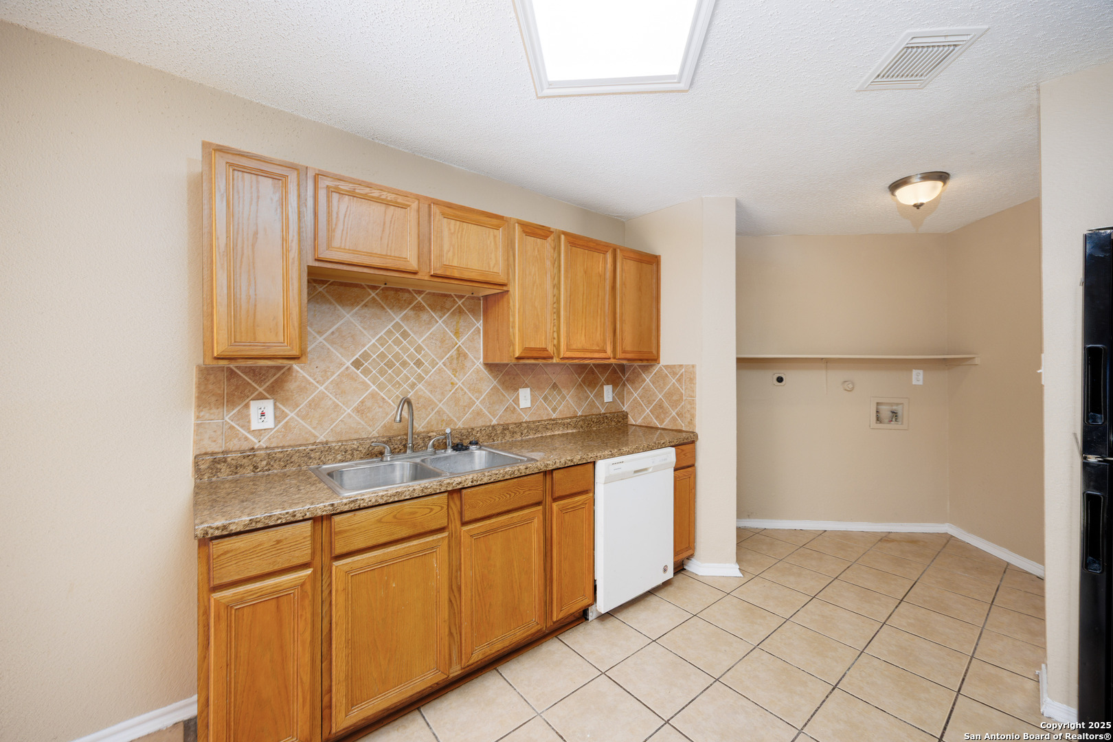 3702 Candlebluff San Antonio TX 78244