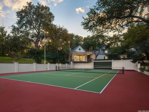 7 Lazy Hollow San Antonio TX 78230