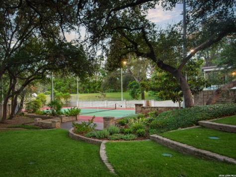7 Lazy Hollow San Antonio TX 78230