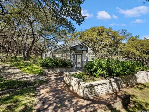 7 Lazy Hollow San Antonio TX 78230