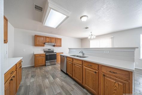 7702 Hedrick Farm San Antonio TX 78239