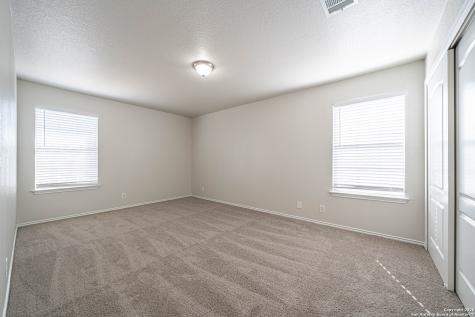 7702 Hedrick Farm San Antonio TX 78239