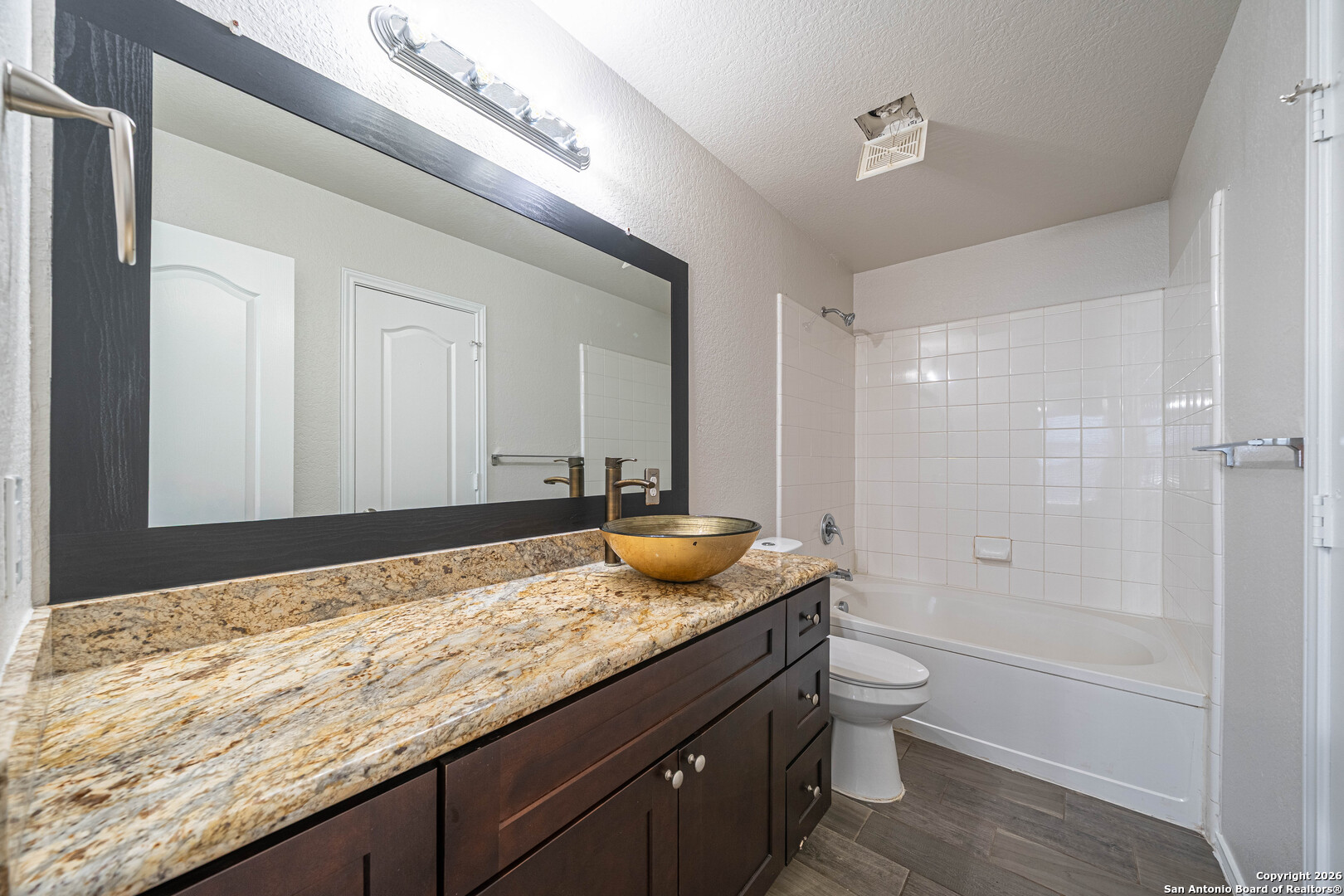 7702 Hedrick Farm San Antonio TX 78239