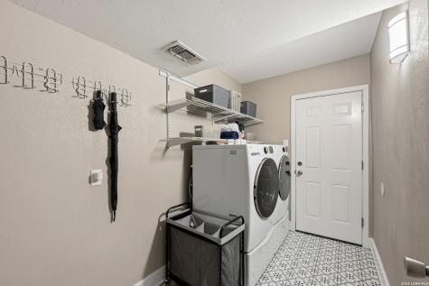5907 Winterhaven Drive Windcrest TX 78239