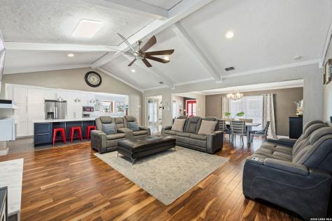 5907 Winterhaven Drive Windcrest TX 78239