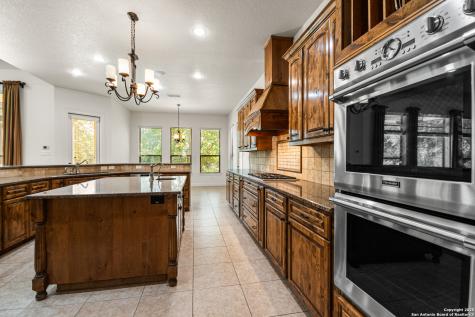 102 Arroyo Boerne TX 78006