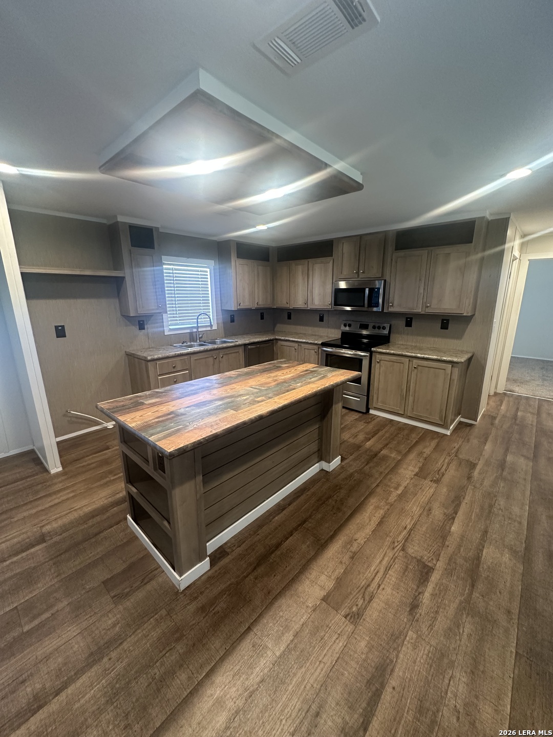 825 County Road 640 Hondo TX 78861
