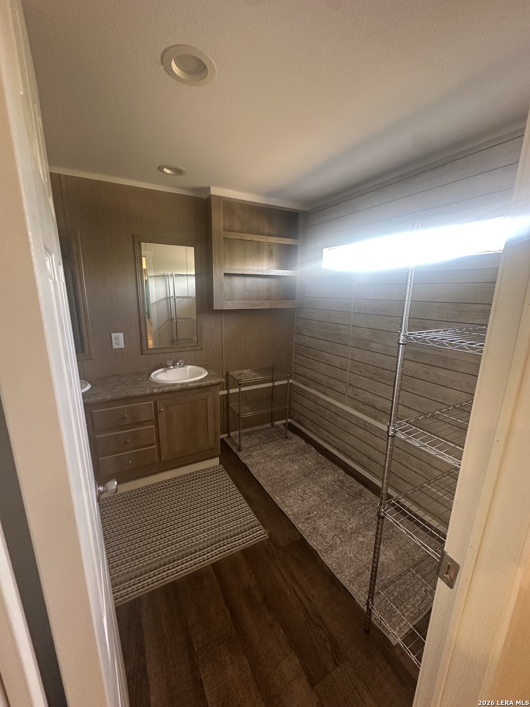825 County Road 640 Hondo TX 78861
