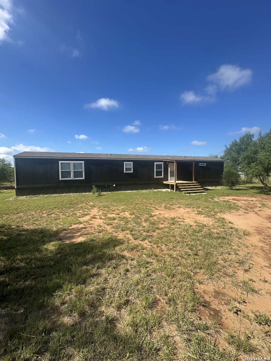 825 County Road 640 Hondo TX 78861