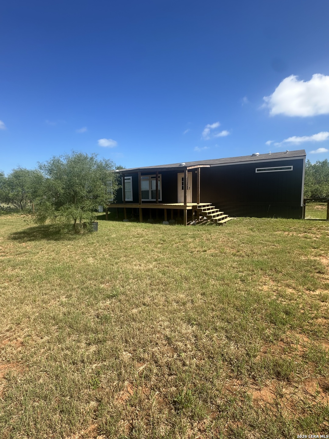 825 County Road 640 Hondo TX 78861