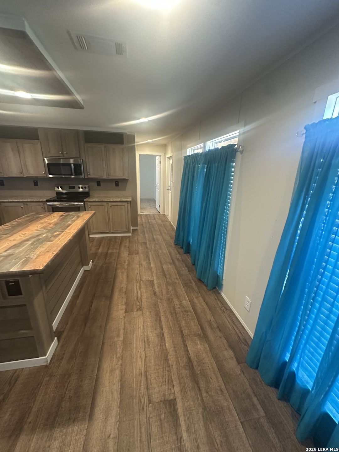 825 County Road 640 Hondo TX 78861