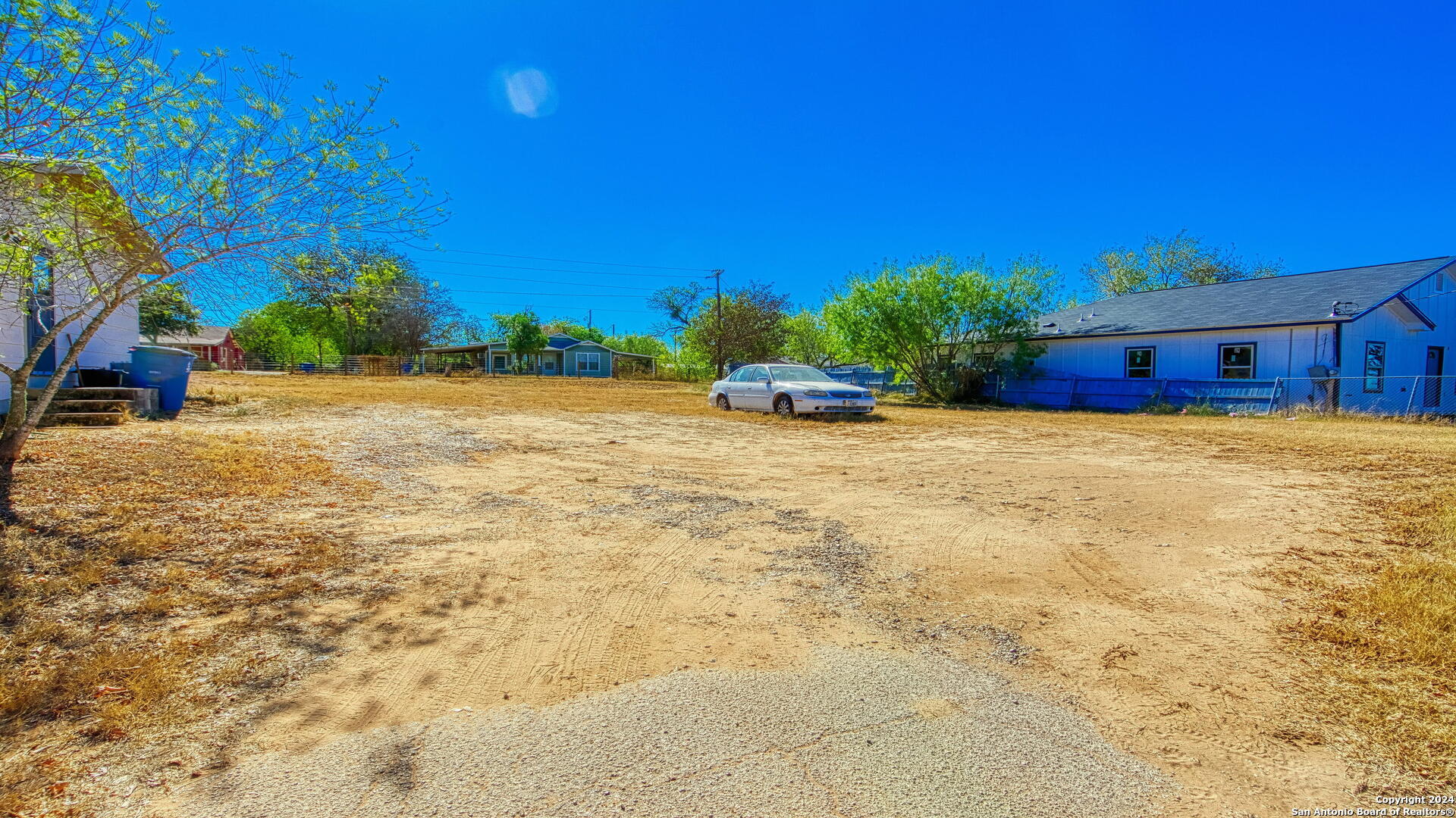 910 Plum Street Floresville TX 78114