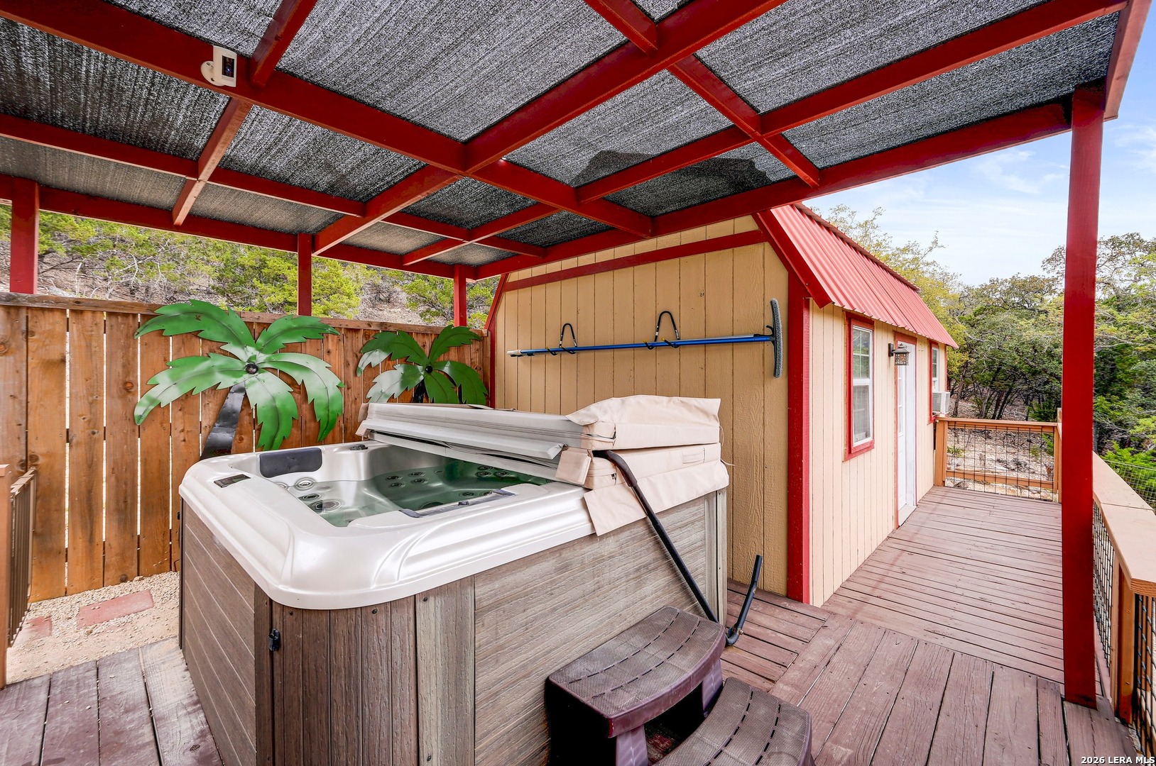 318 S Polly Peak Bandera TX 78003