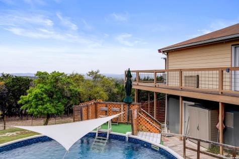 318 S Polly Peak Bandera TX 78003