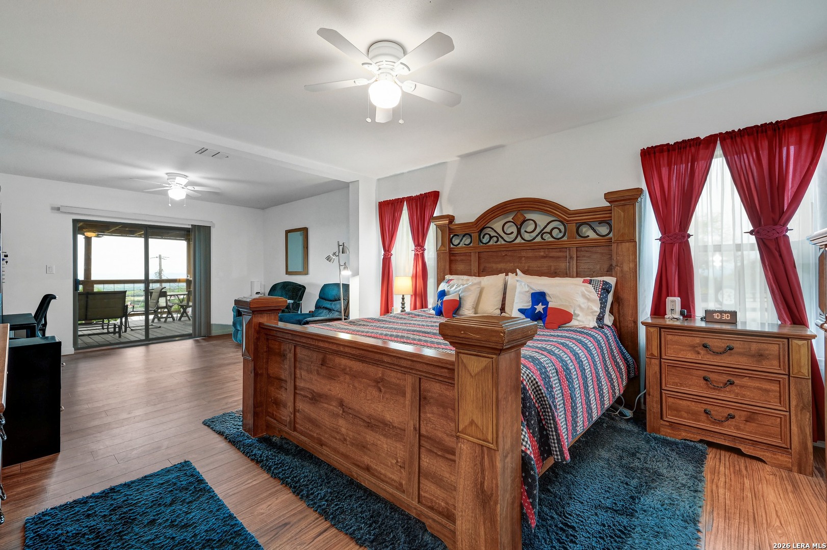 318 S Polly Peak Bandera TX 78003