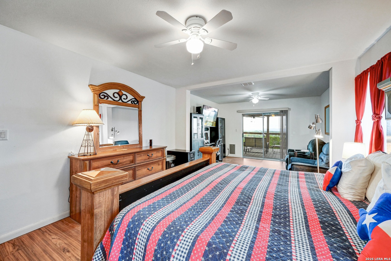 318 S Polly Peak Bandera TX 78003