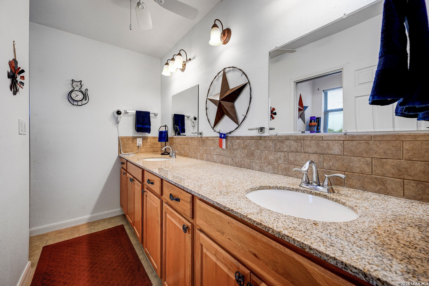 318 S Polly Peak Bandera TX 78003