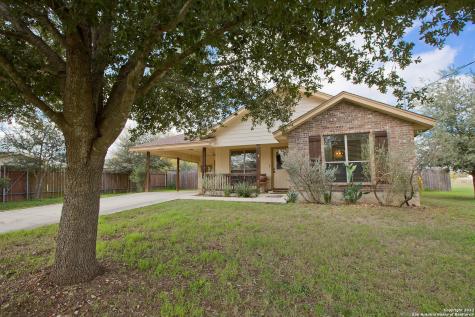 1277 A Street Floresville TX 78114