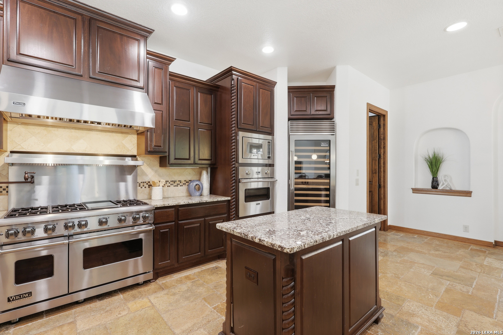1219 Via SE Villa San Antonio TX 78260