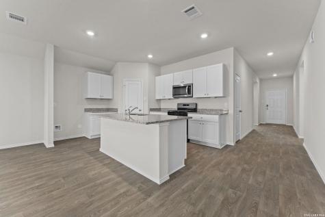 1113 Argonne Forest Seguin TX 78155