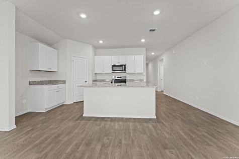 1113 Argonne Forest Seguin TX 78155