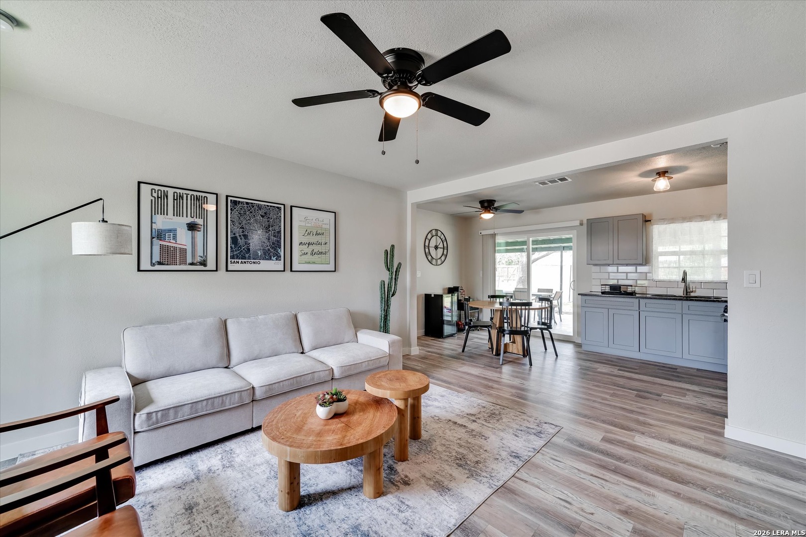 4806 Castle Bridge San Antonio TX 78218