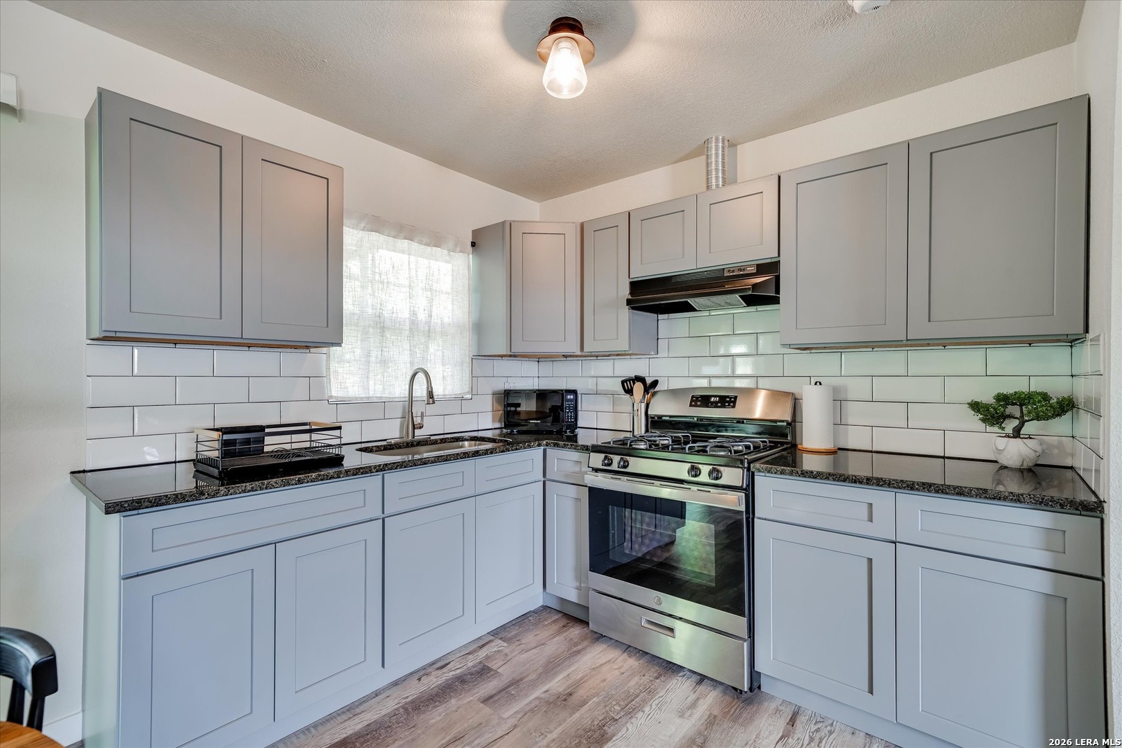4806 Castle Bridge San Antonio TX 78218
