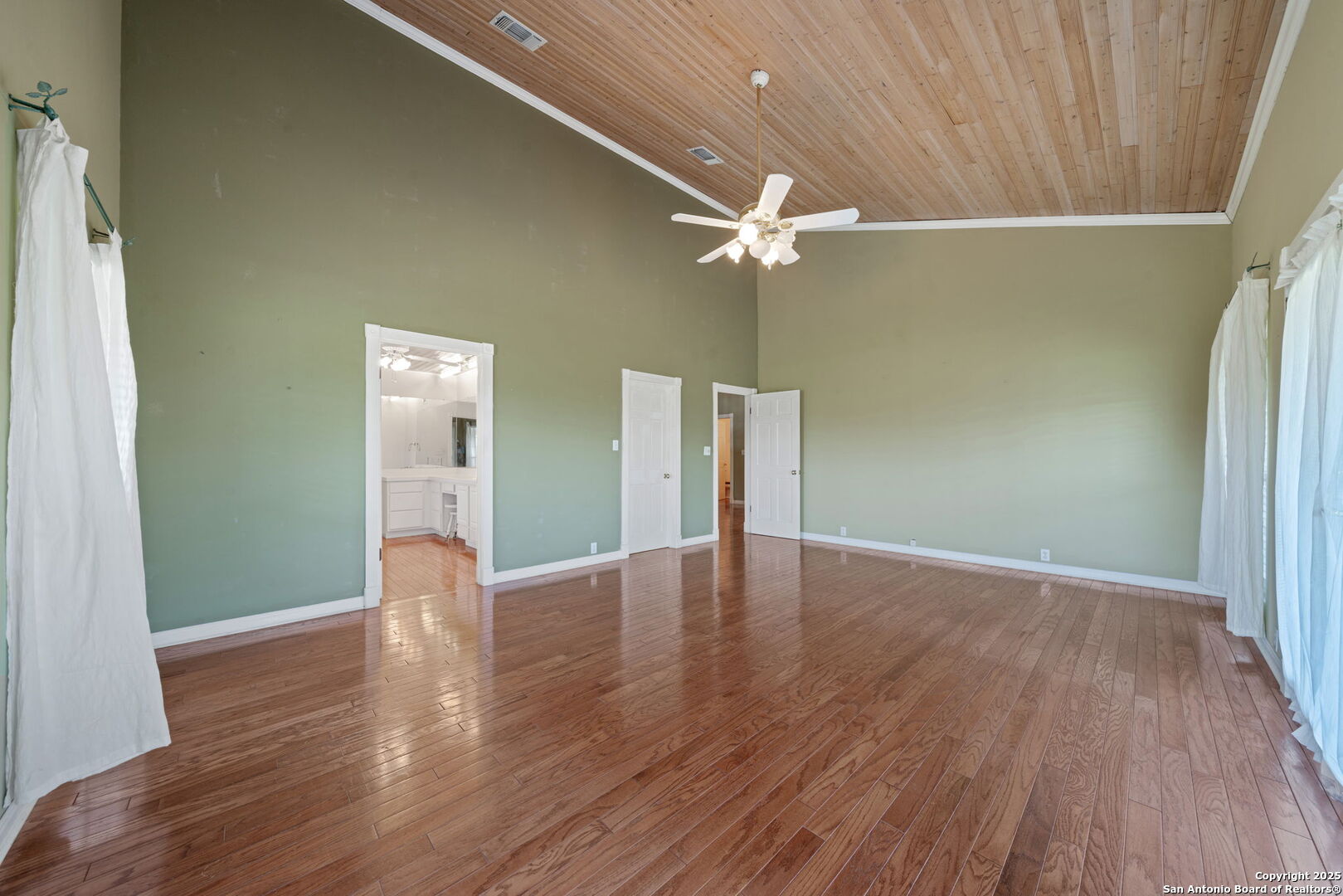 388 Oak Pipe Creek TX 78063