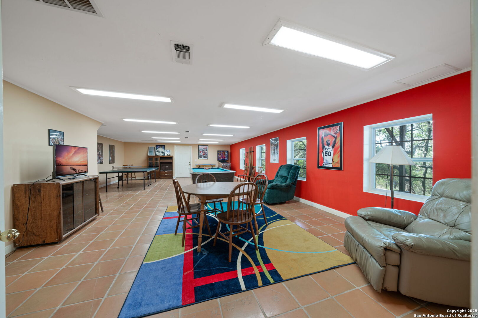 388 Oak Pipe Creek TX 78063