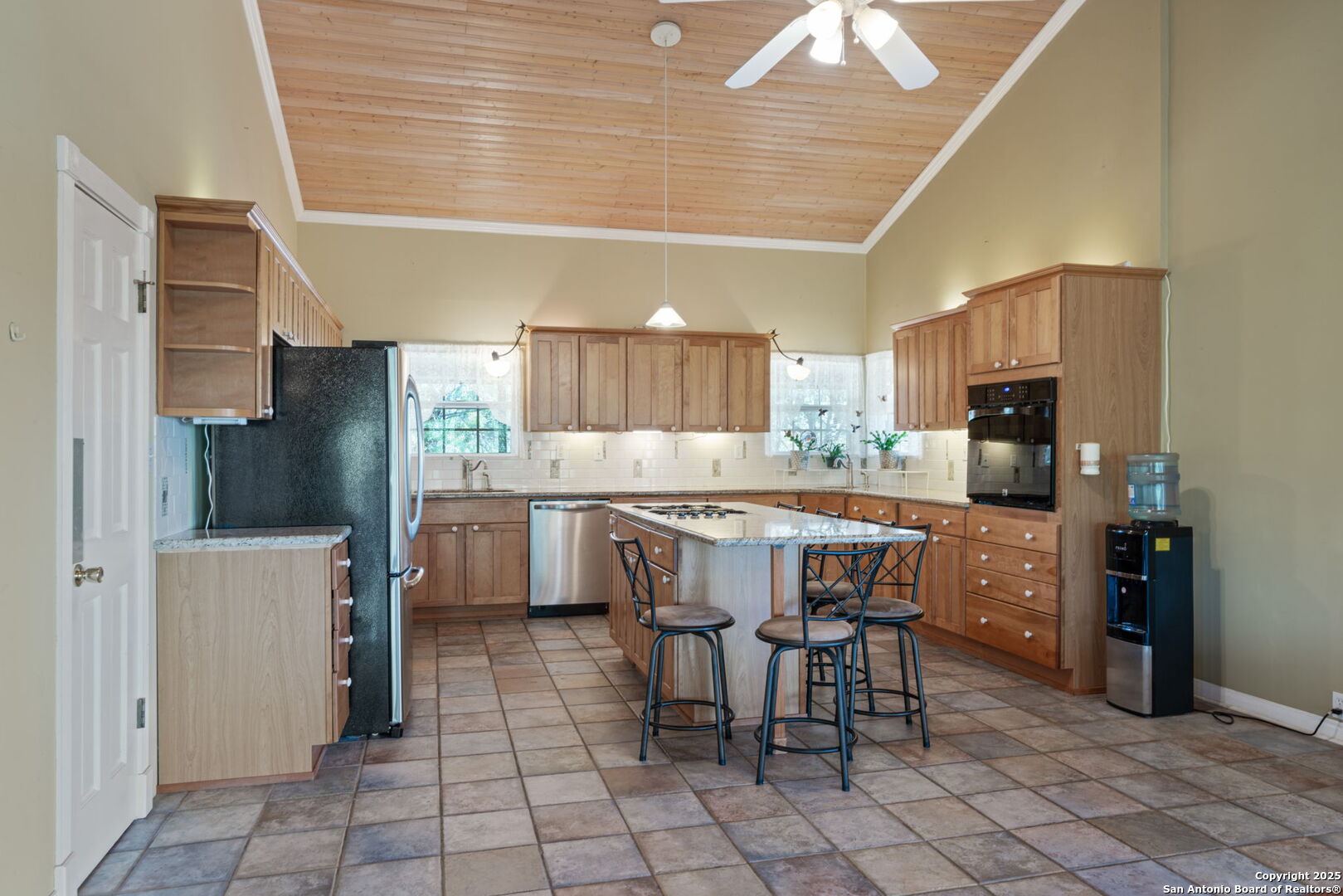 388 Oak Pipe Creek TX 78063