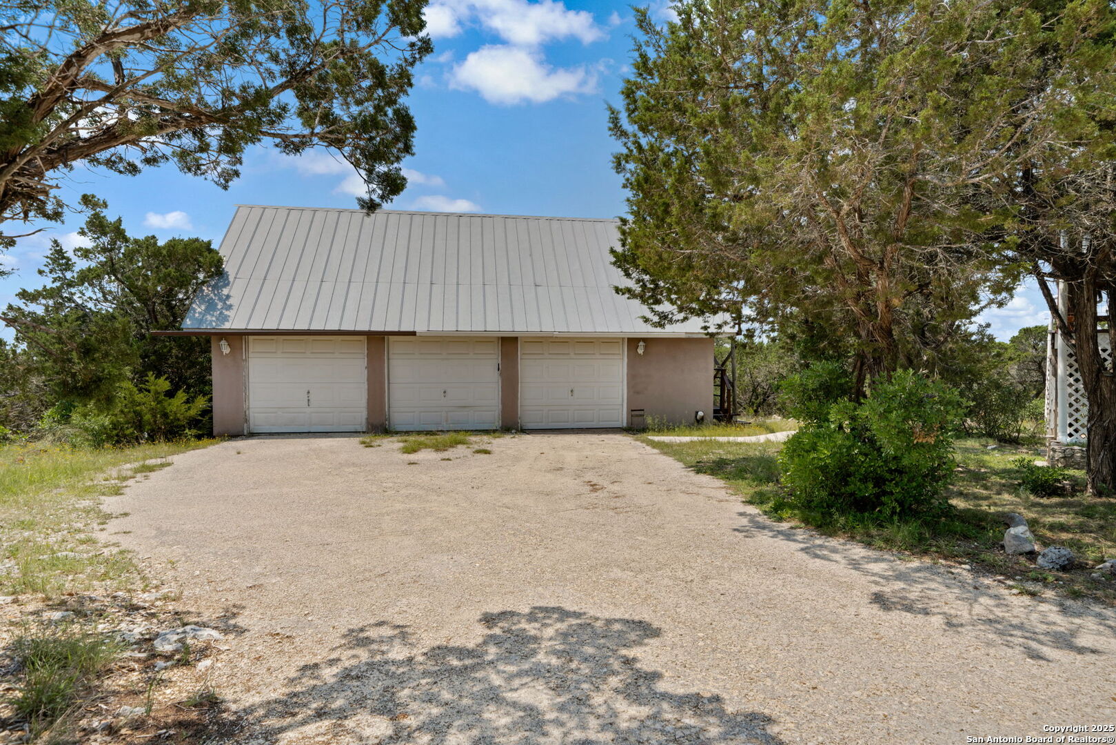 388 Oak Pipe Creek TX 78063