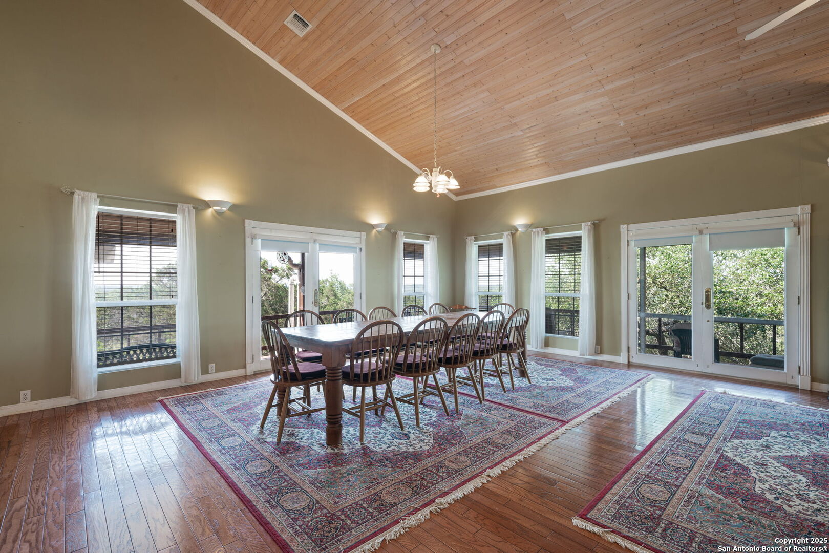 388 Oak Pipe Creek TX 78063