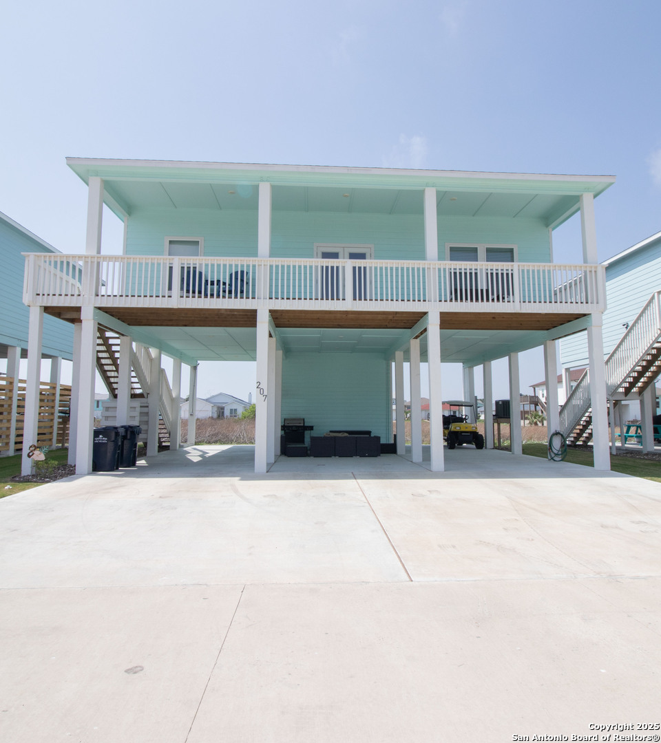 207 Paradise Drive Rockport TX 78382