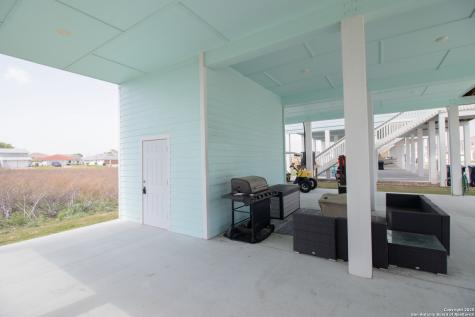 207 Paradise Drive Rockport TX 78382