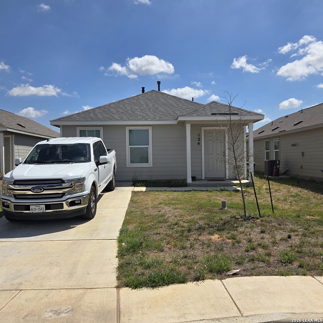 124 Horseshoe Trail Pleasanton TX 78064