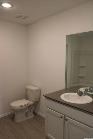 124 Horseshoe Trail Pleasanton TX 78064