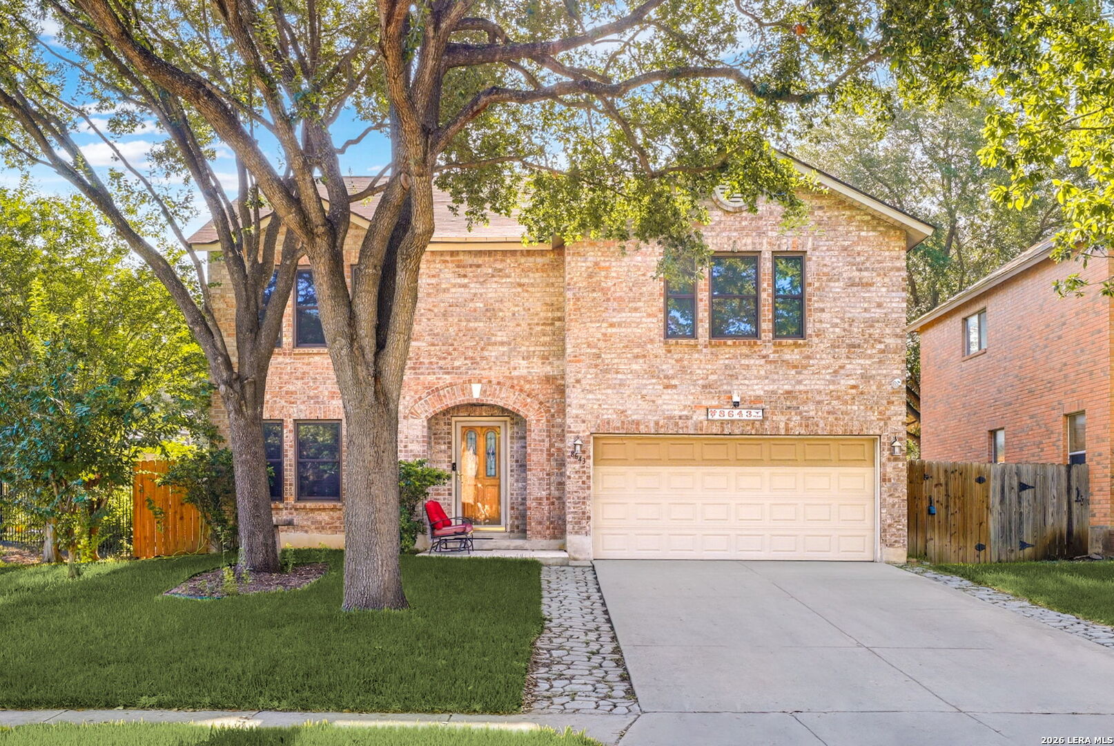 8643 Park Olympia Universal City TX 78148