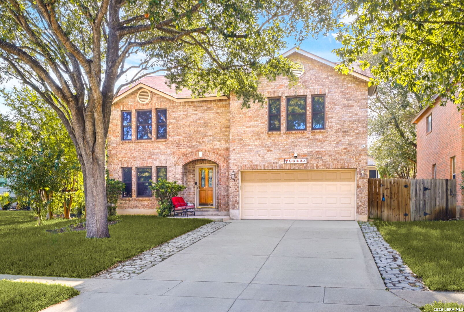 8643 Park Olympia Universal City TX 78148
