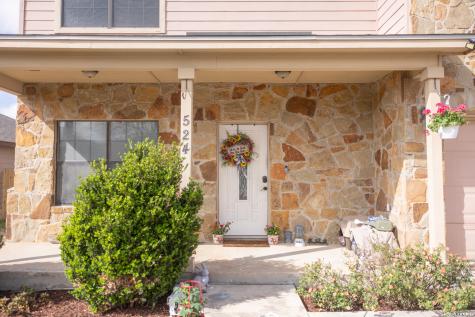 524 Indian Crossing Jourdanton TX 78026