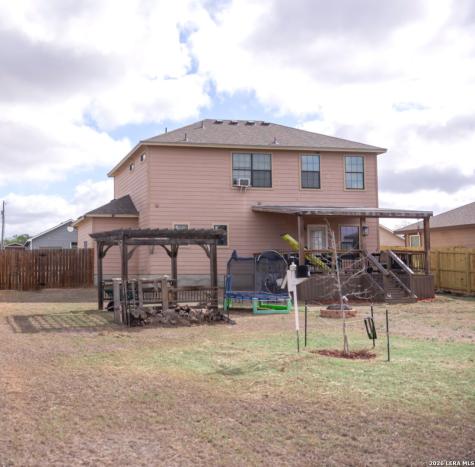 524 Indian Crossing Jourdanton TX 78026
