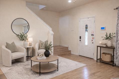 524 Indian Crossing Jourdanton TX 78026