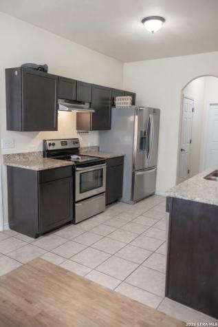 524 Indian Crossing Jourdanton TX 78026