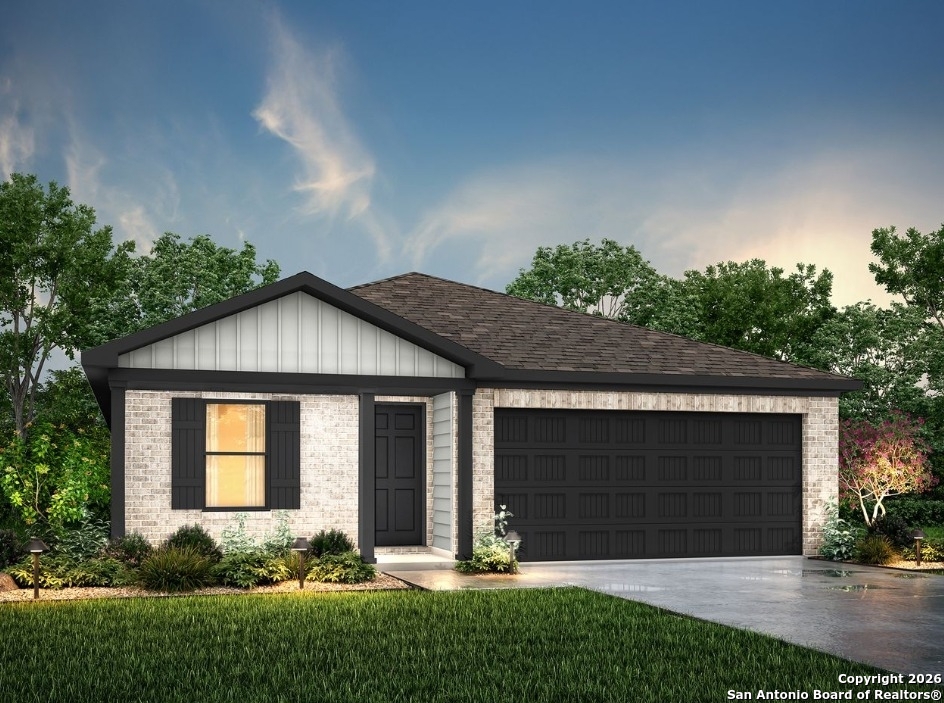 109 Boulder Ridge Drive Cuero TX 77594