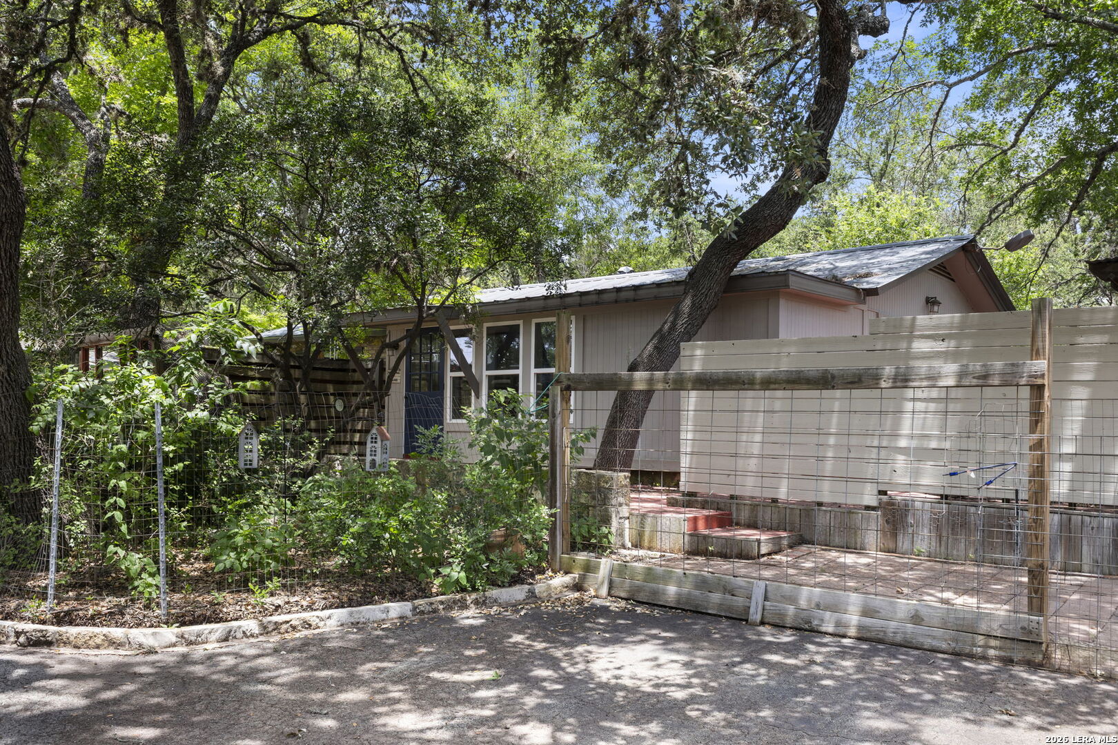346 Rainbow Drive Lakehills TX 78063