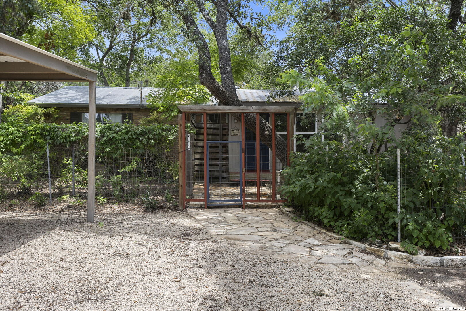 346 Rainbow Drive Lakehills TX 78063
