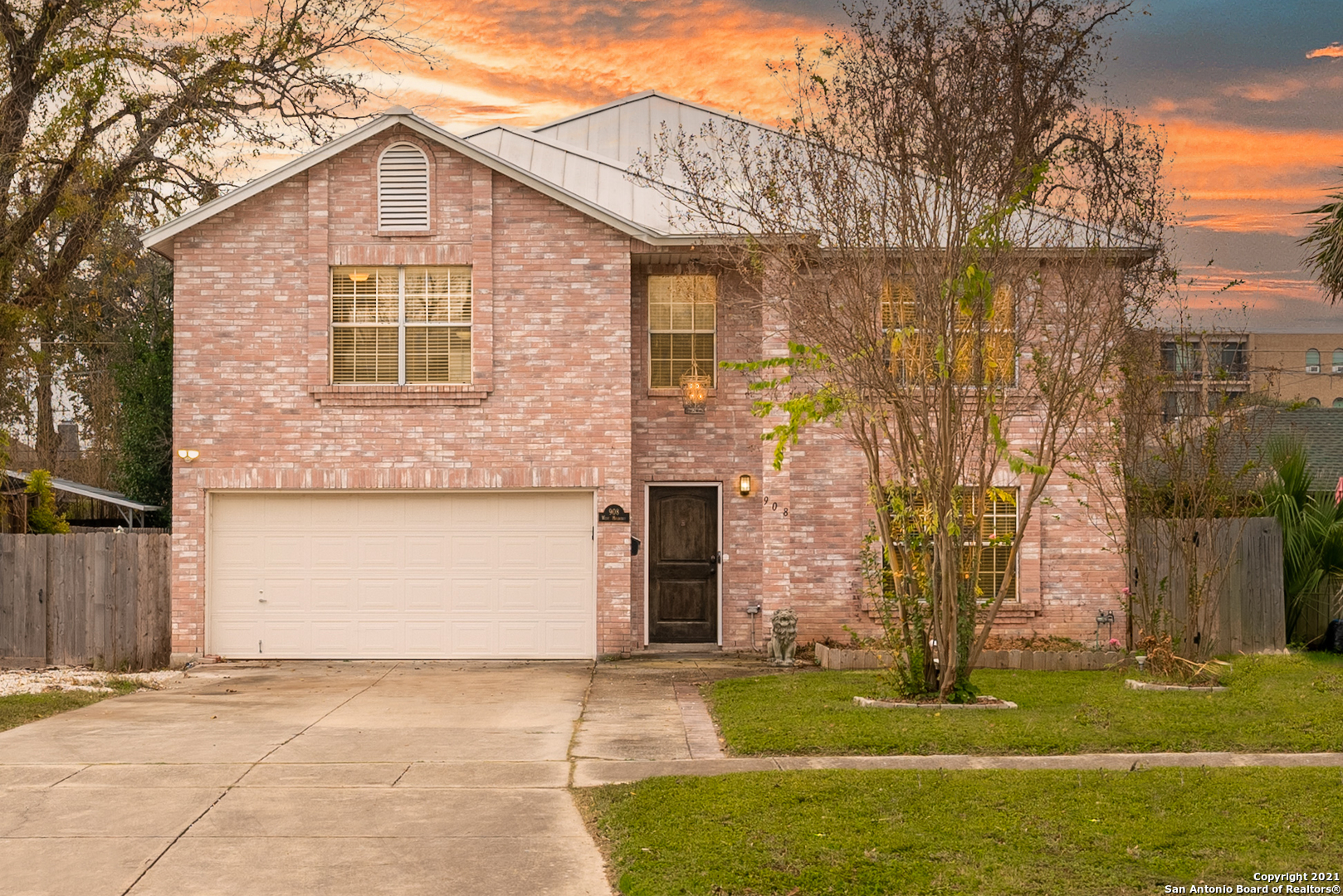 908 W Mulberry Avenue San Antonio TX 78201