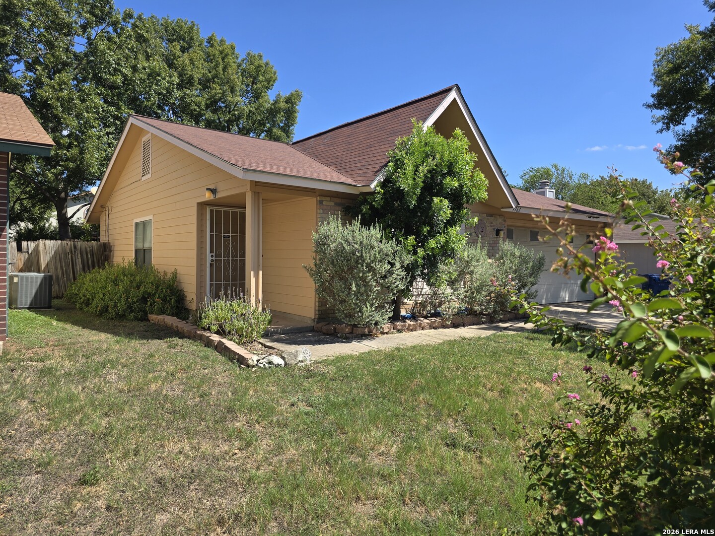 9763 Hidden Brook San Antonio TX 78250