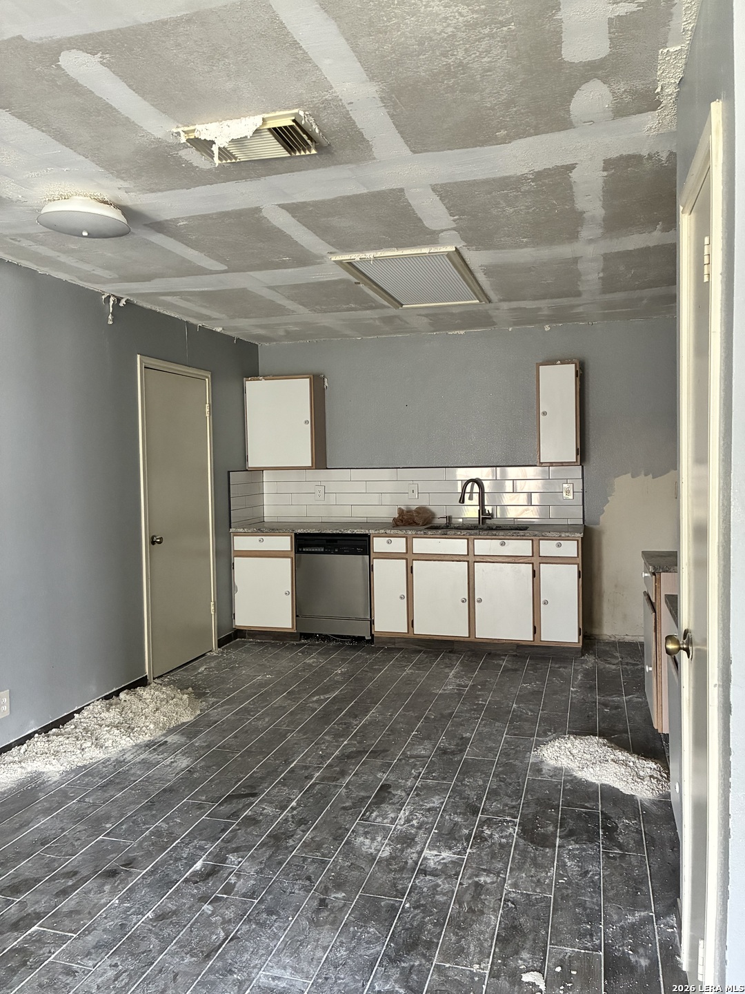 1803 S Ellison Drive San Antonio TX 78245