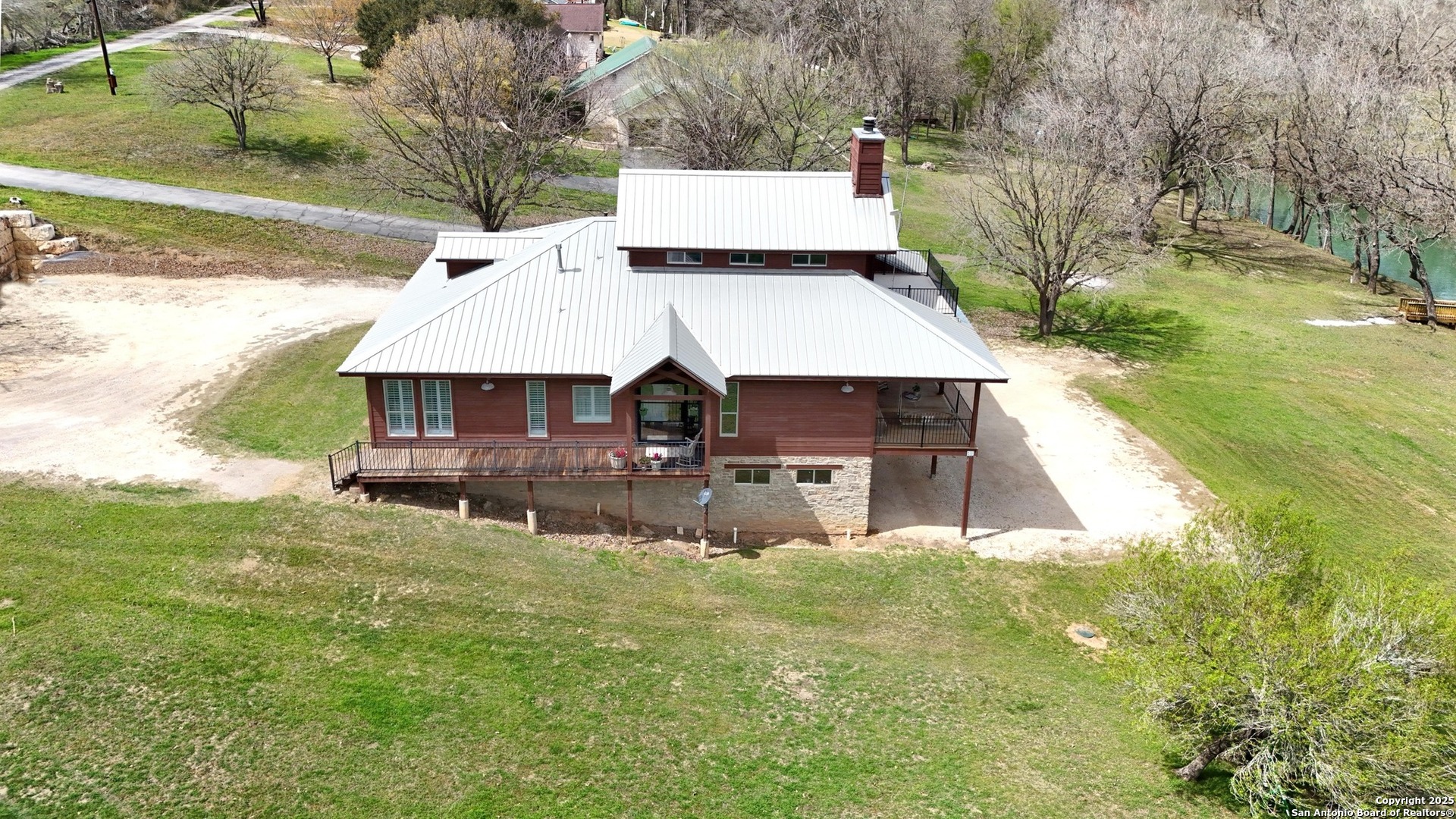 398 Redbird Kingsbury TX 78638