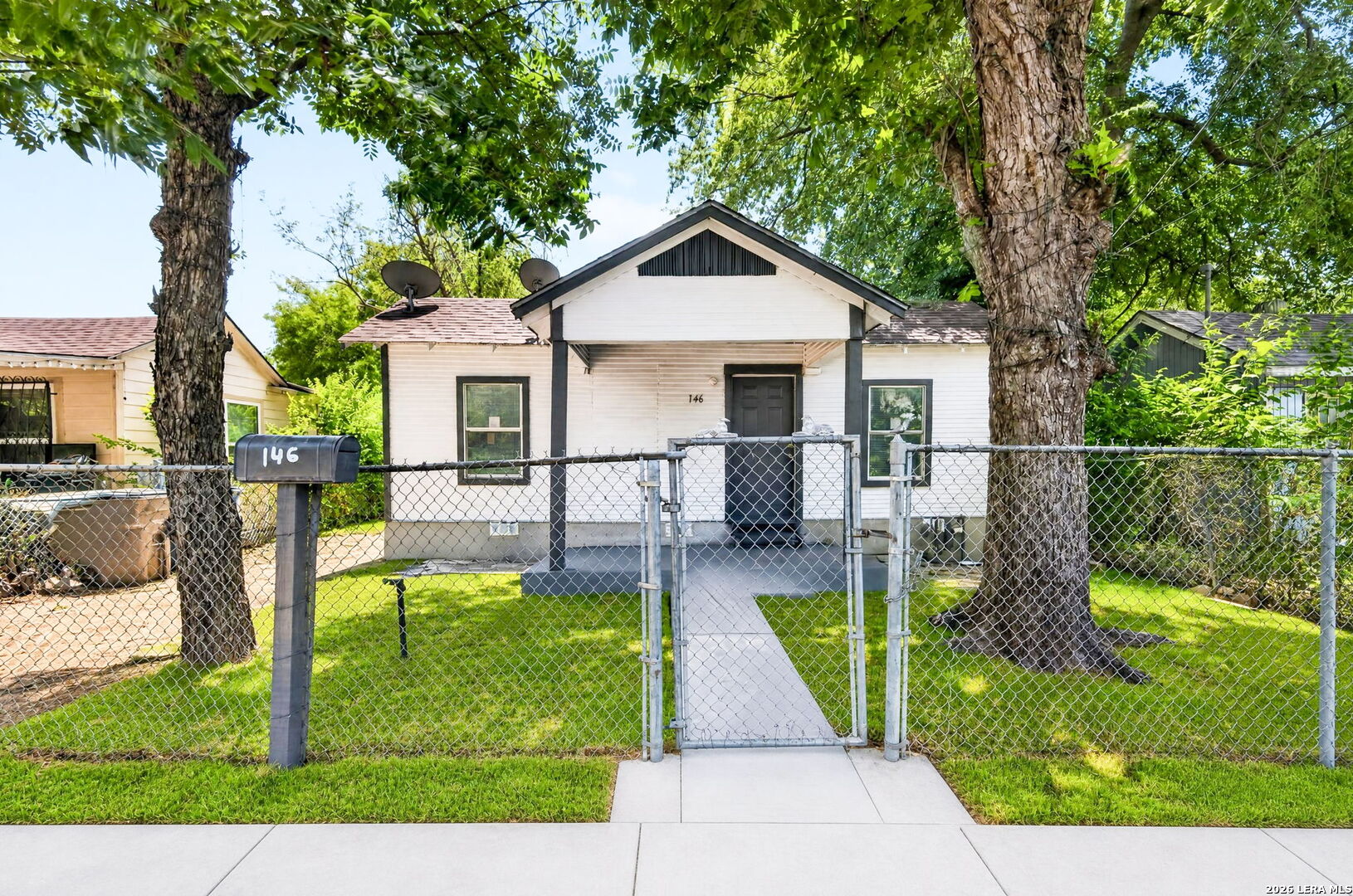 146 W Zavalla San Antonio TX 78204